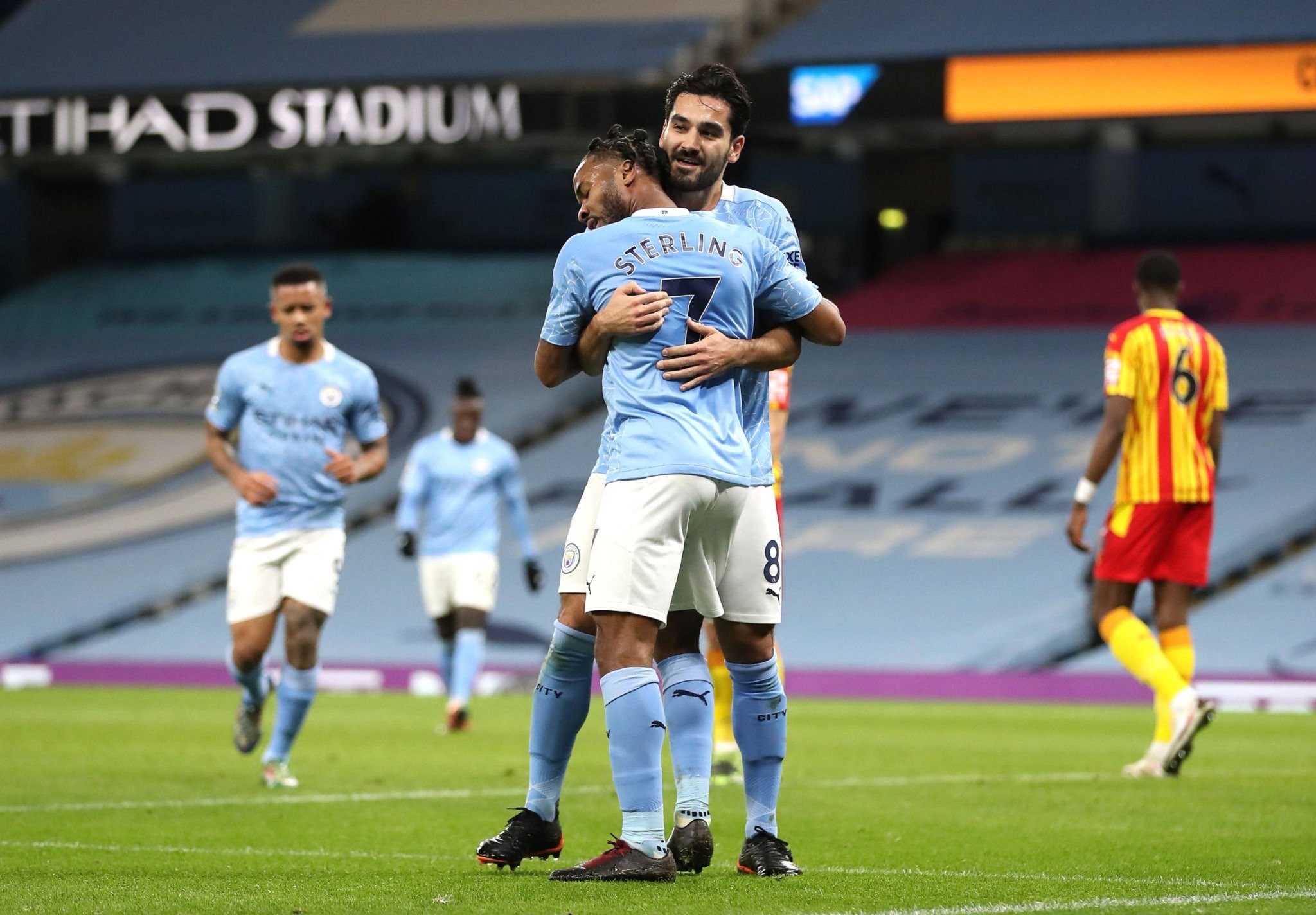 在国家德比 在国家德比